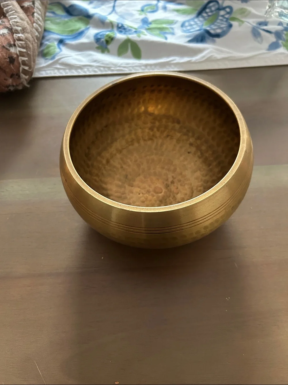 Hammered Brass singing Tibetan Bowl - Picture 2 of 5